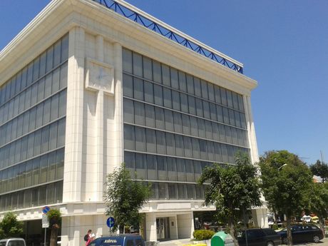 D Commerce Bank